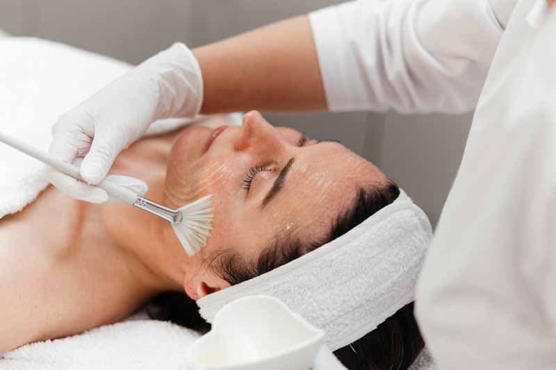 Servicios de peluquería y estética a domicilio en Combarro